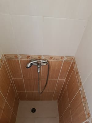 thumbnail: Bathroom shower
