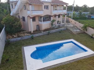 thumbnail: Exterior