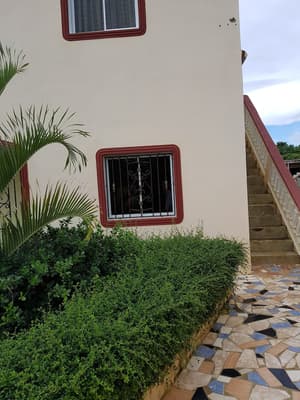 thumbnail: Front of property