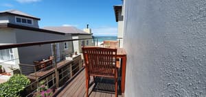thumbnail: Courtyard view