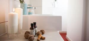 thumbnail: Bathroom amenities