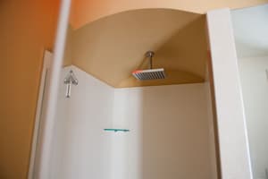 thumbnail: Bathroom shower