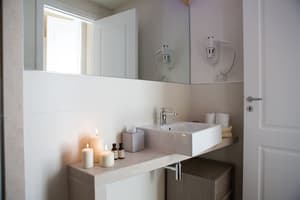 thumbnail: Bathroom sink