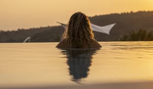 thumbnail: Infinity pool