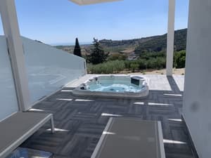 thumbnail: Terrace/patio