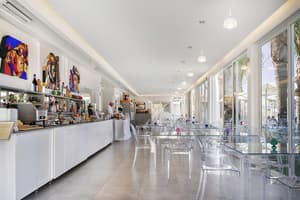 thumbnail: Restaurant