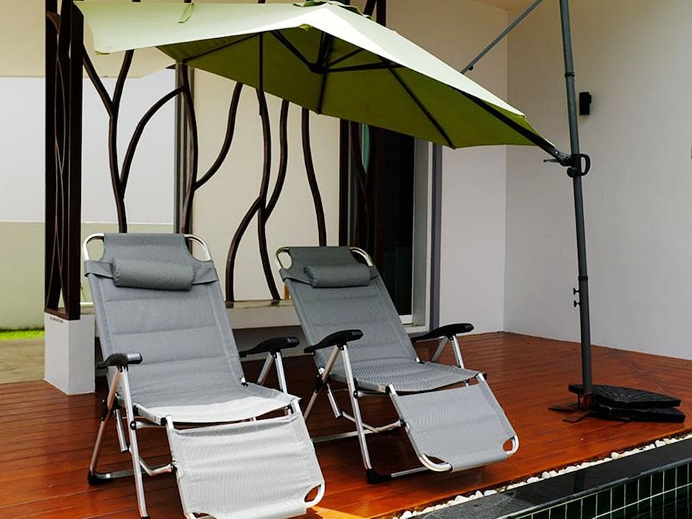 Sundeck