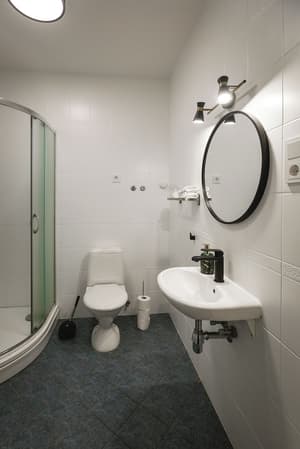 thumbnail: Bathroom