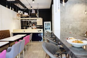 thumbnail: Restaurant