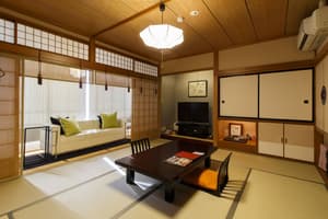 thumbnail: In-room dining