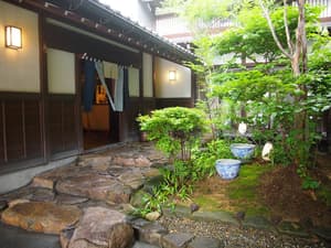 thumbnail: Courtyard
