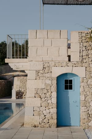 thumbnail: Exterior