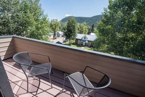 thumbnail: Balcony view