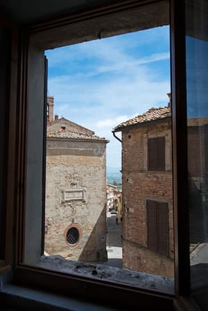 thumbnail: Balcony