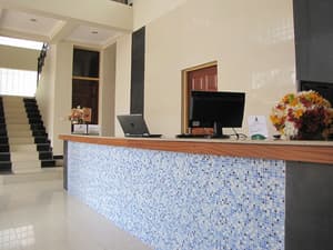 thumbnail: Reception