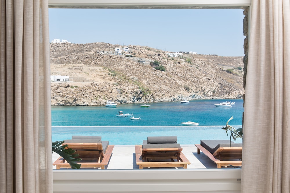 Beach/ocean view