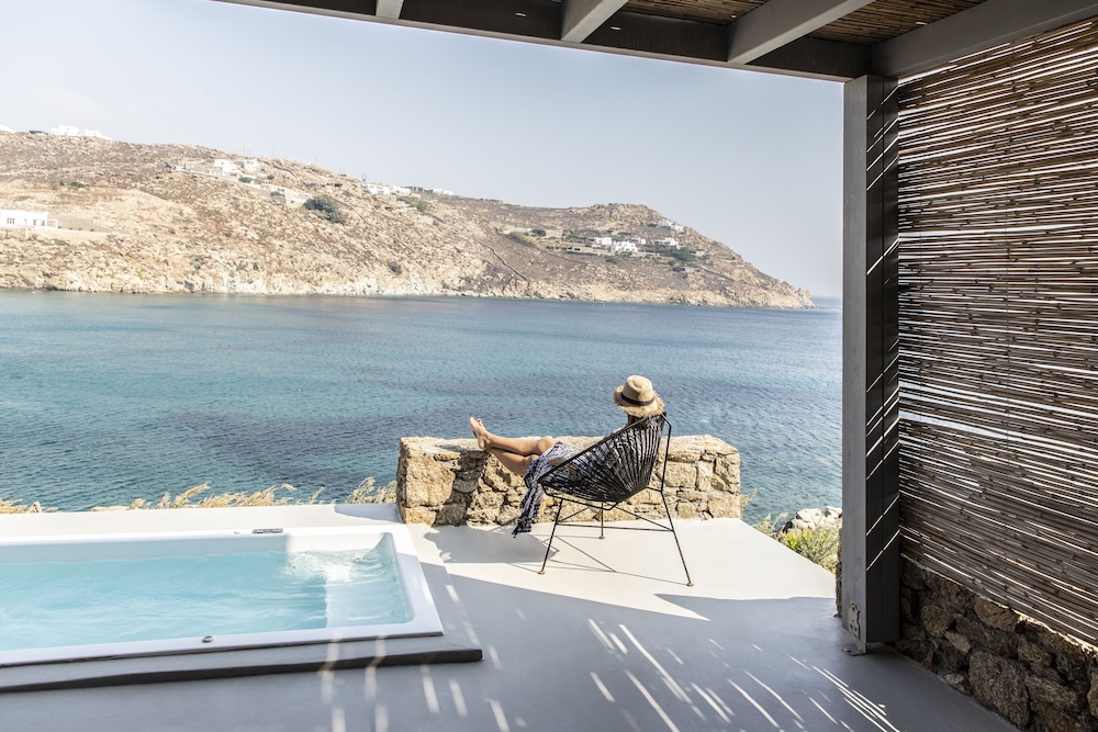 Beach/ocean view