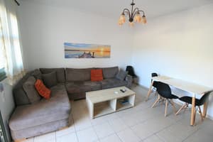 thumbnail: Interior detail