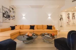 thumbnail: Living room