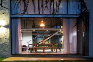 thumbnail: In-room dining