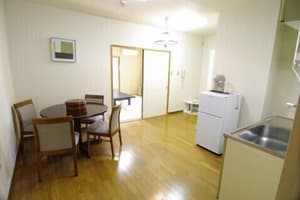 thumbnail: In-room dining
