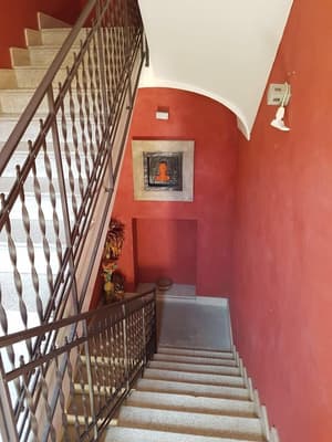 thumbnail: Staircase