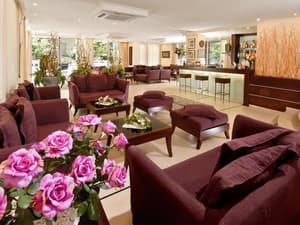 thumbnail: Reception hall