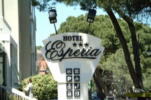 thumbnail: Exterior detail
