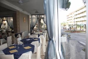 thumbnail: Restaurant