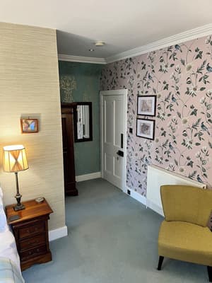 thumbnail: Room
