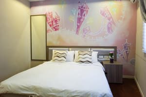 thumbnail: Room