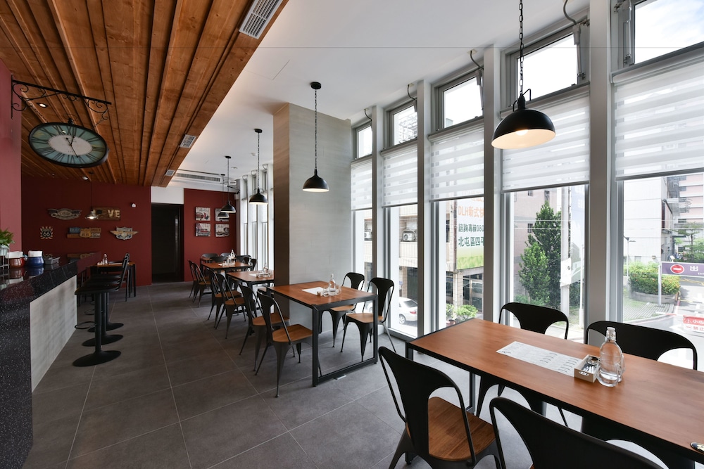 Food court