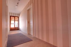 thumbnail: Hallway