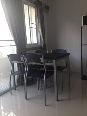 thumbnail: In-room dining