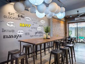 thumbnail: Restaurant