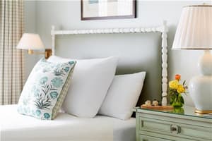 thumbnail: Guest Room,On-Site