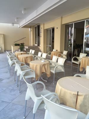 thumbnail: Terrace/patio