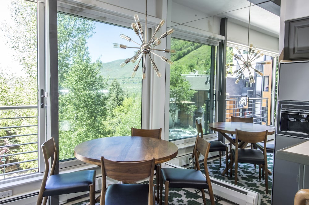 Restaurant-cafeteria