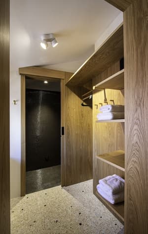 thumbnail: Interior
