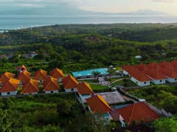 Semabu Hills Hotel Nusa Penida - Bali