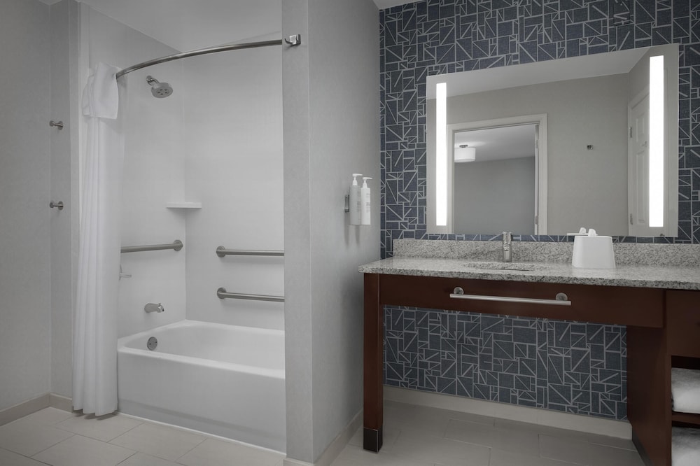 Bathroom shower