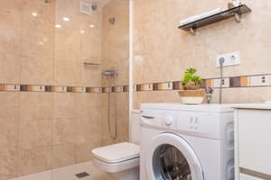 thumbnail: Bathroom shower