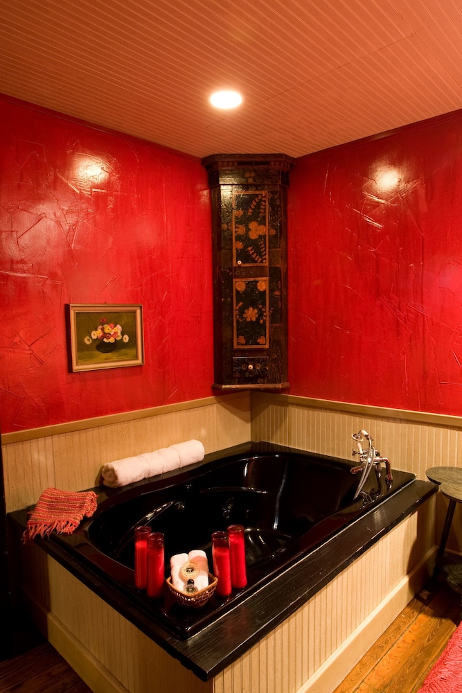 Jetted tub