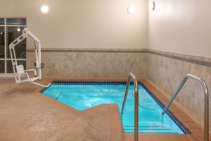 thumbnail: Outdoor spa tub