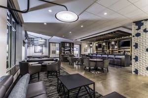 thumbnail: Bar (on property)