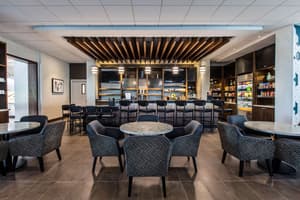 thumbnail: Bar (on property)