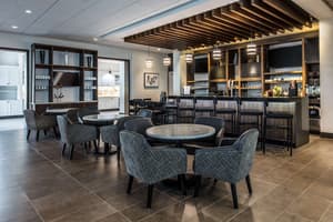 thumbnail: Bar (on property)