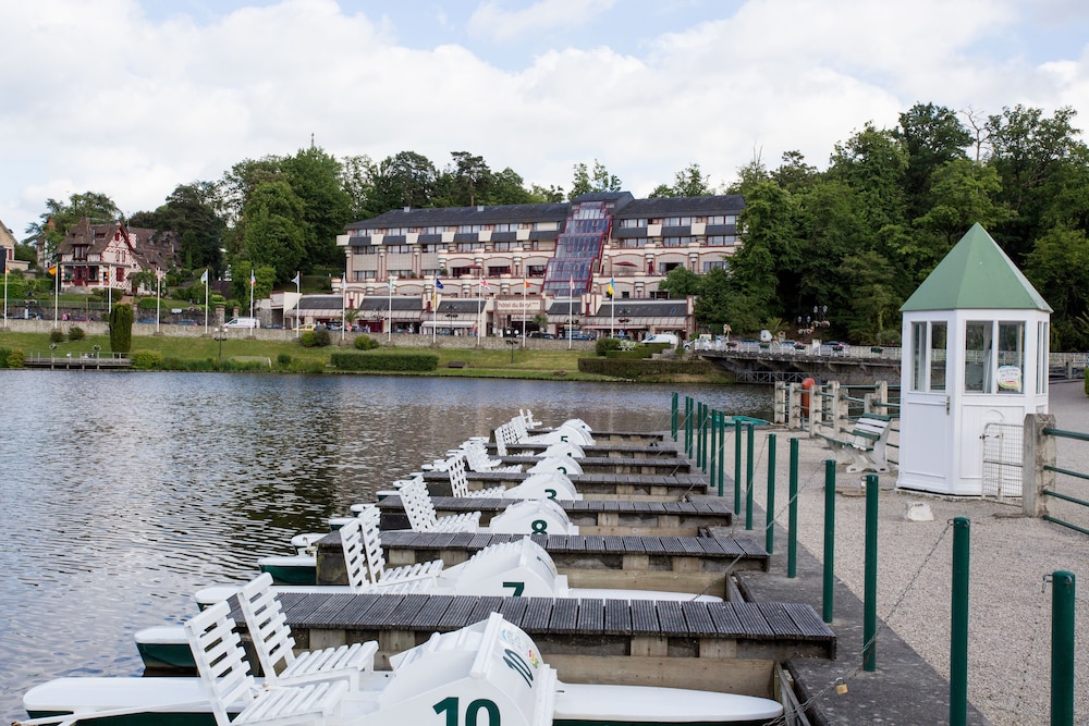 Dock
