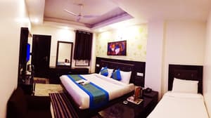 thumbnail: Interior