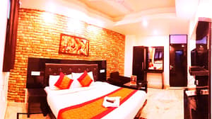 thumbnail: Interior